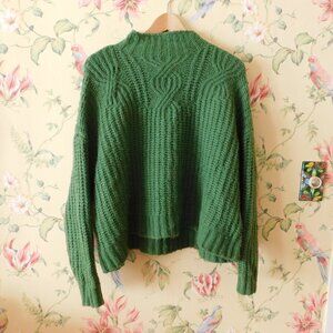 🕊️  ☘️ Worn Vibes Ribbed Chunky Cable Green Sweater